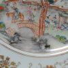 0795 A 18th c mandarin pallette plate with a nice procession scene Qianlong - Image 5
