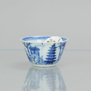 0675 A lovely Kangxi landscape tea bowl, Yu marked
