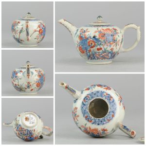 0343. Amsterdams Bont tea pot. Beautiful blue and white china, decorated in Europe.