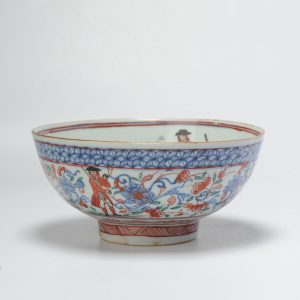 0819 Antique Chinese Porcelain bowl with Rare European Hunter Decoration