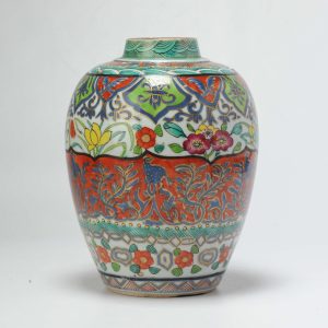 0842 Antique Chinese Porcelain Kangxi Tea Caddy Clobbered in the 19th century