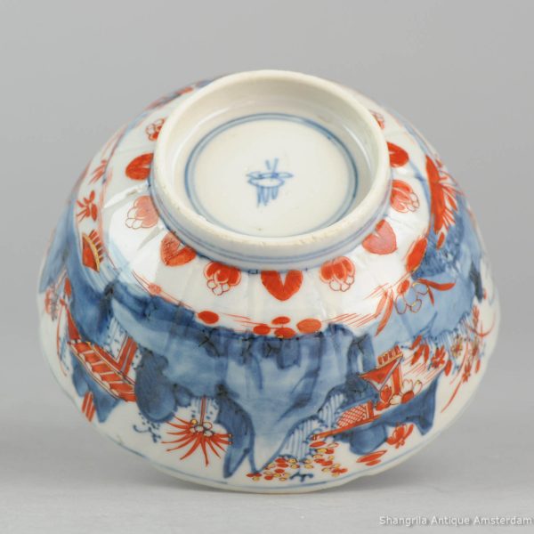 0341. Amsterdams Bont bowl. blue and white china, decorated in Europe. The original bowl was molded and has a blue white landscape scene. - Image 4