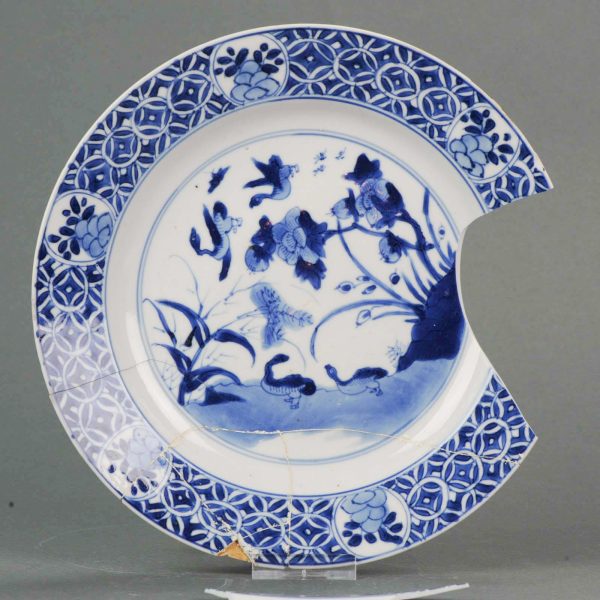 0484. A Chinese Kangxi period plate with ducks in a pond. Ming aspects