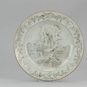 0420 Rare Yonzheng plate with the ressurection scene of Jesus. Old staple repair.