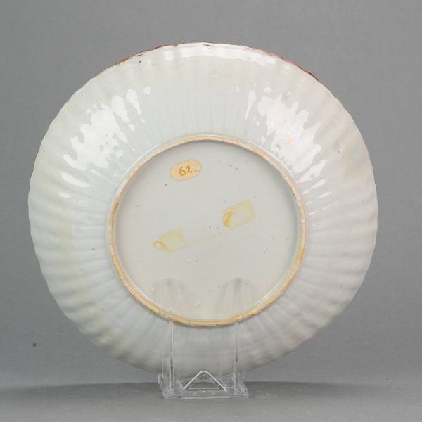 0492 Very rare early 18th c CHinese plate decorated in Holland in Kakiemon style. - Image 3