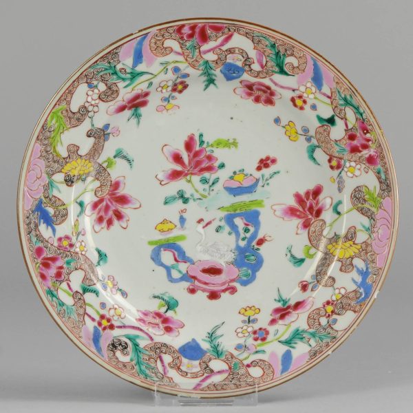 0129 Stunning Famille Rose plate with swan in a garden Qing Dynasty