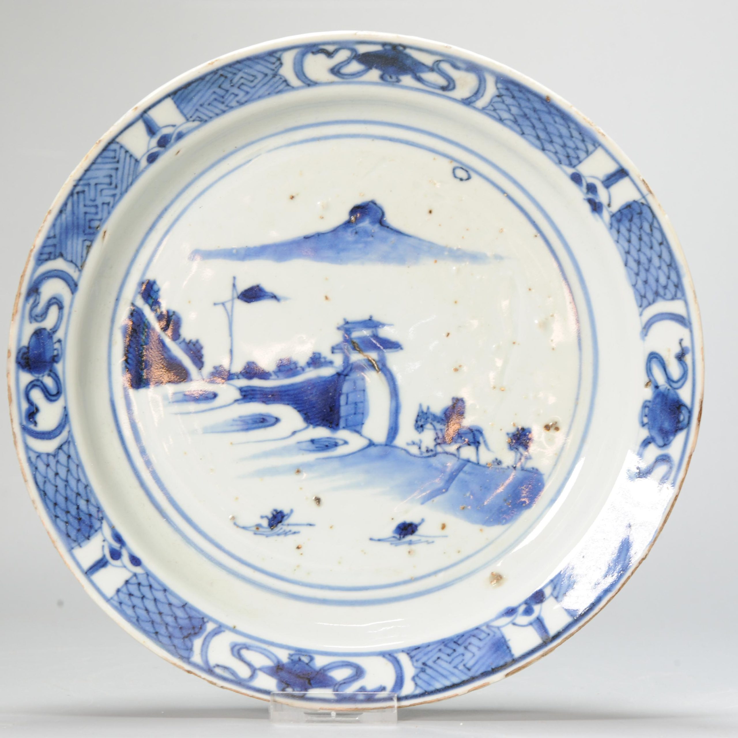 0986 A Chinese porcelain Ming Kosometsuke dish for the Japanese Market