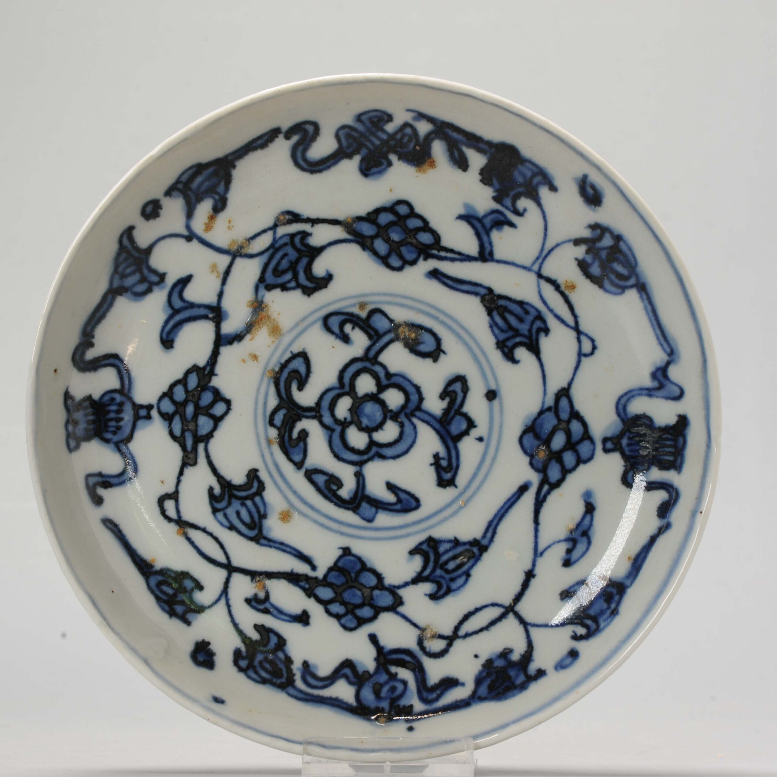 1116 A Chinese porcelain Ming Blue and White Kosometsuke dish Wanli ot Tianqi