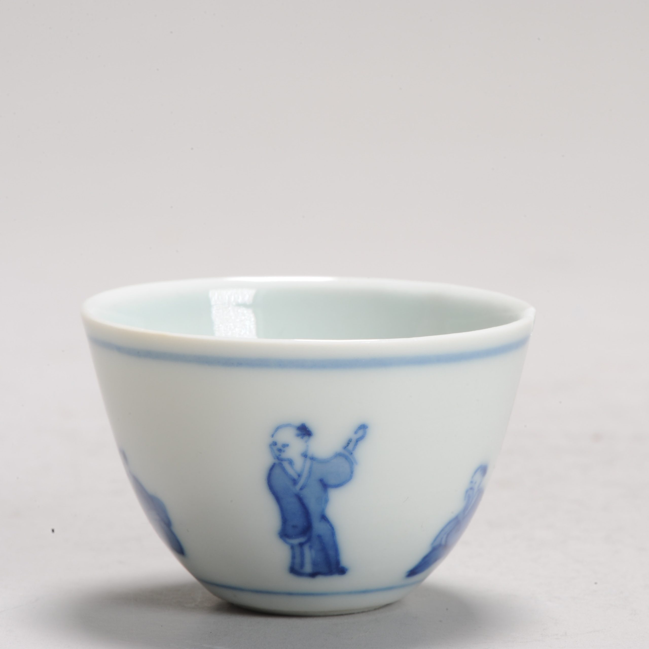 1173 A Chinese porcelain Ming Blue and White Kosometsuke Tea bowl