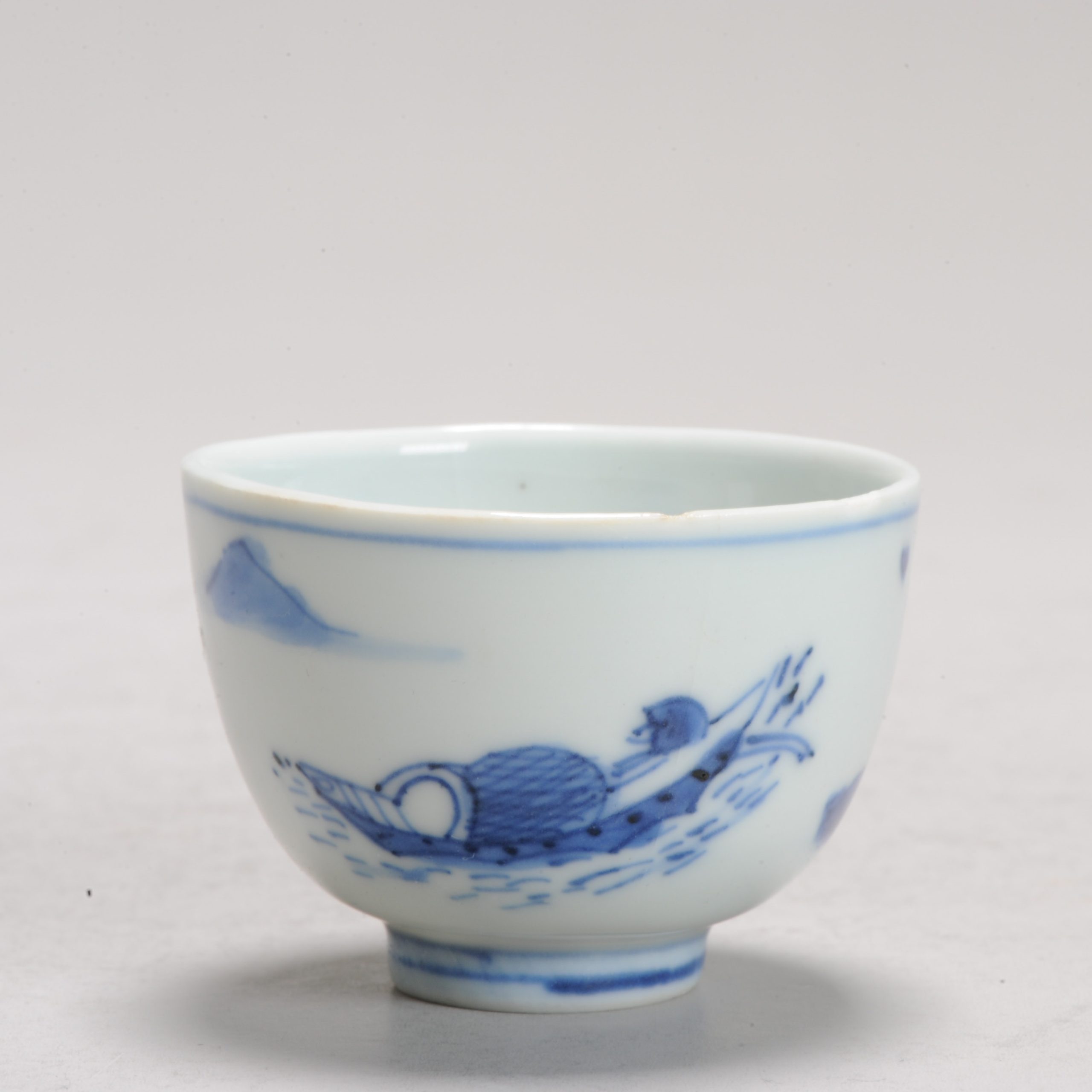 1174 A Chinese porcelain Ming Blue and White Kosometsuke Tea bowl