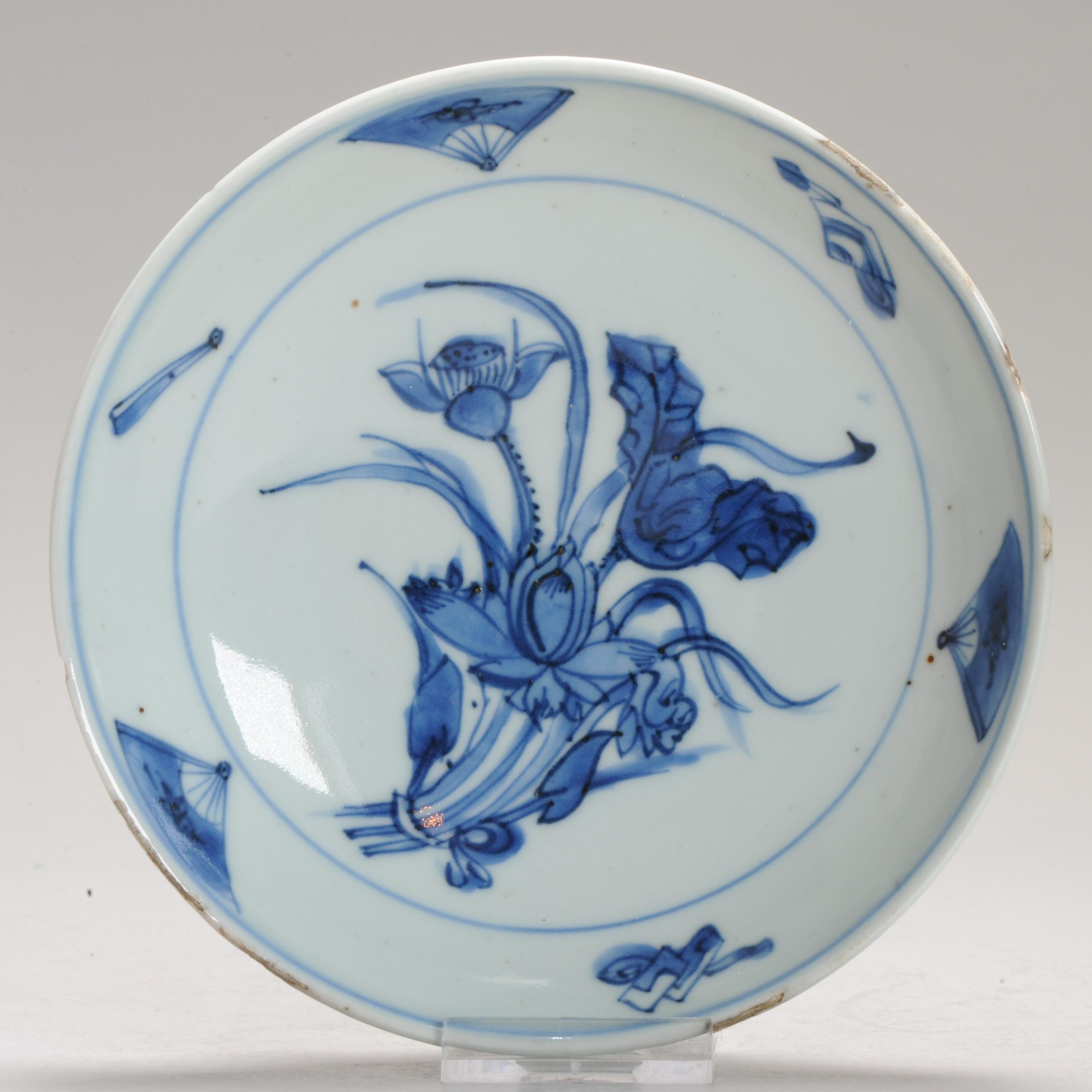 1195 A Chinese porcelain Ming Blue and White Plate with Lotus Pond