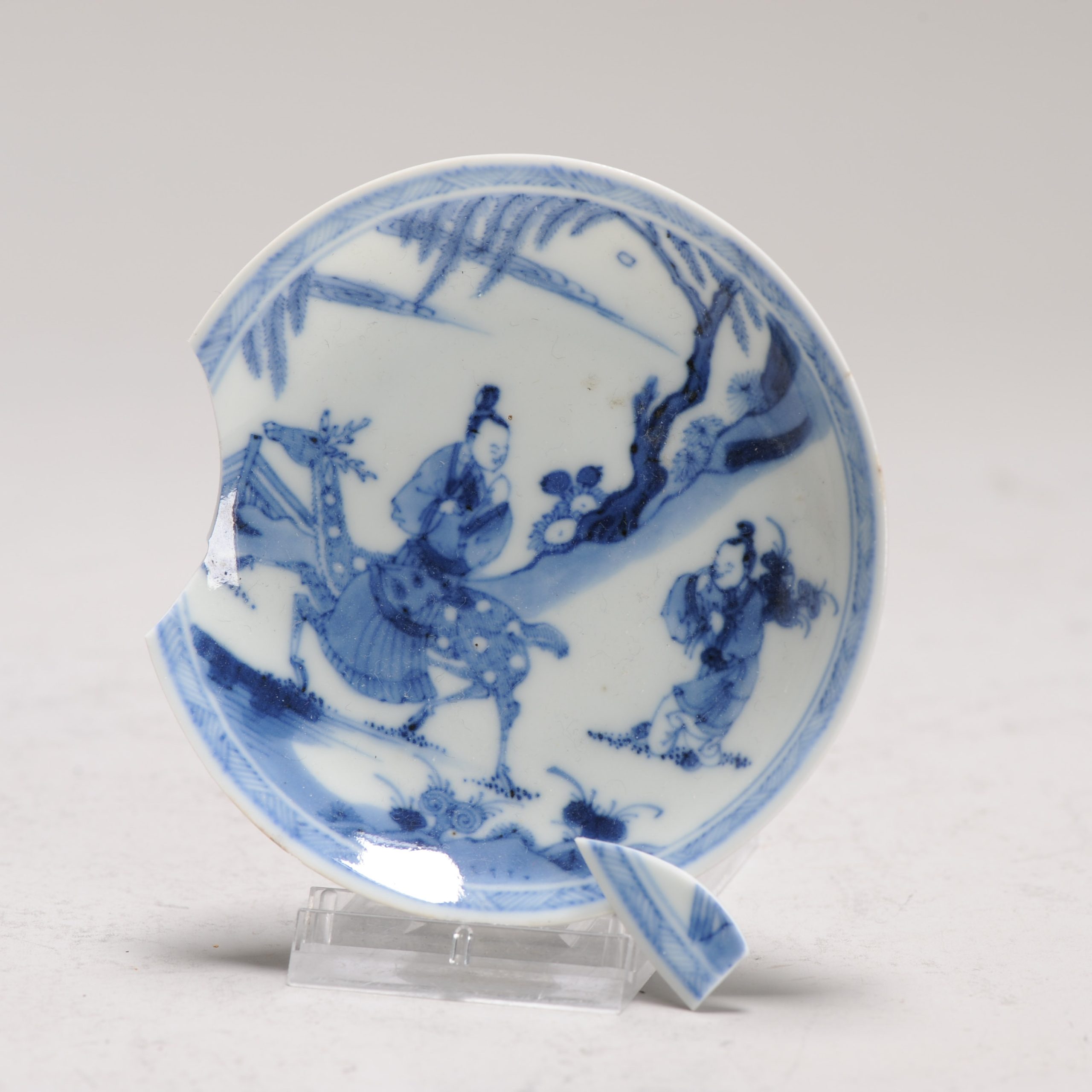 1243 Lovely Kangxi 1700 Saucer Blue and White