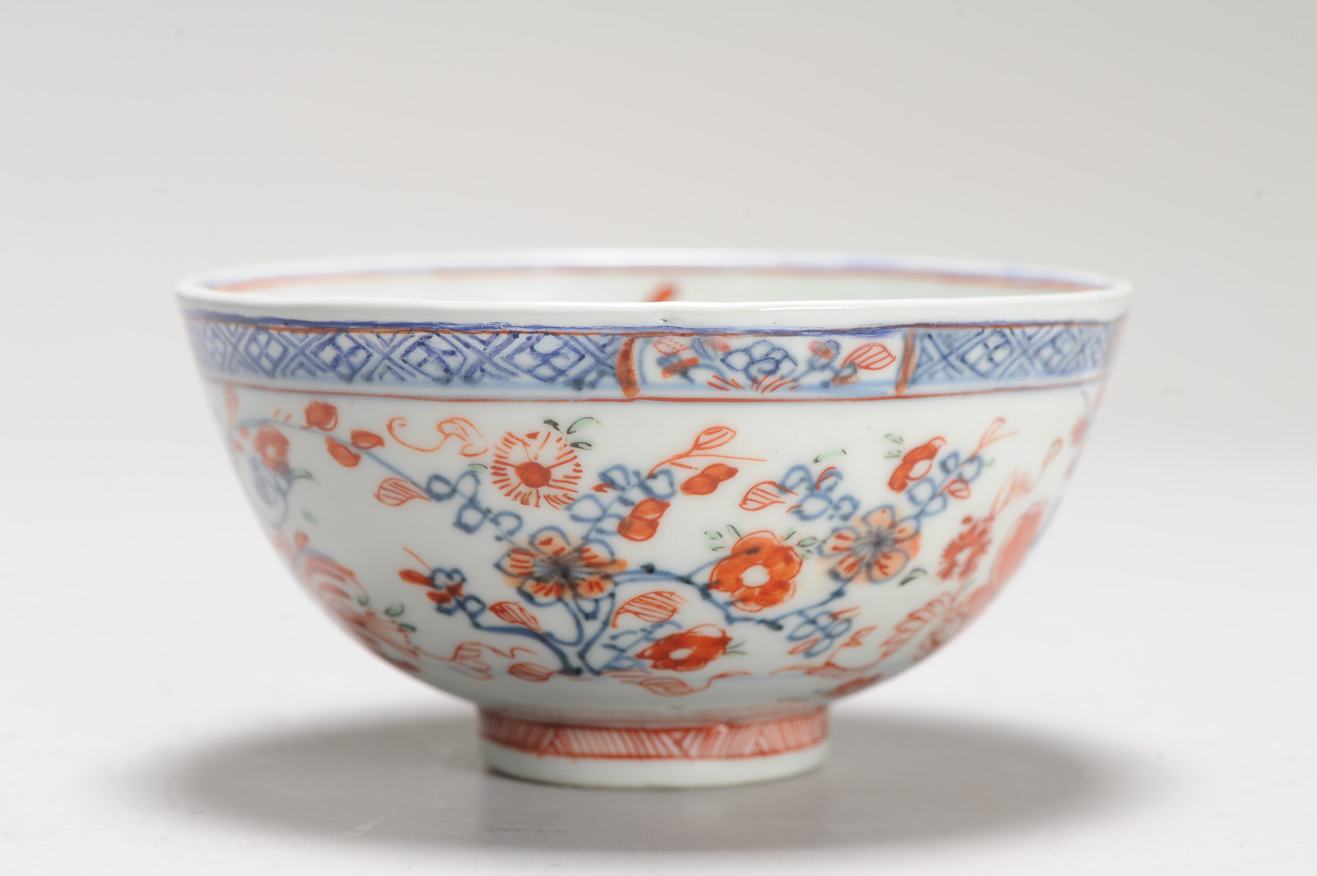 1241 Lovely Kangxi/Yongzheng Amsterdam Bont Bowl China