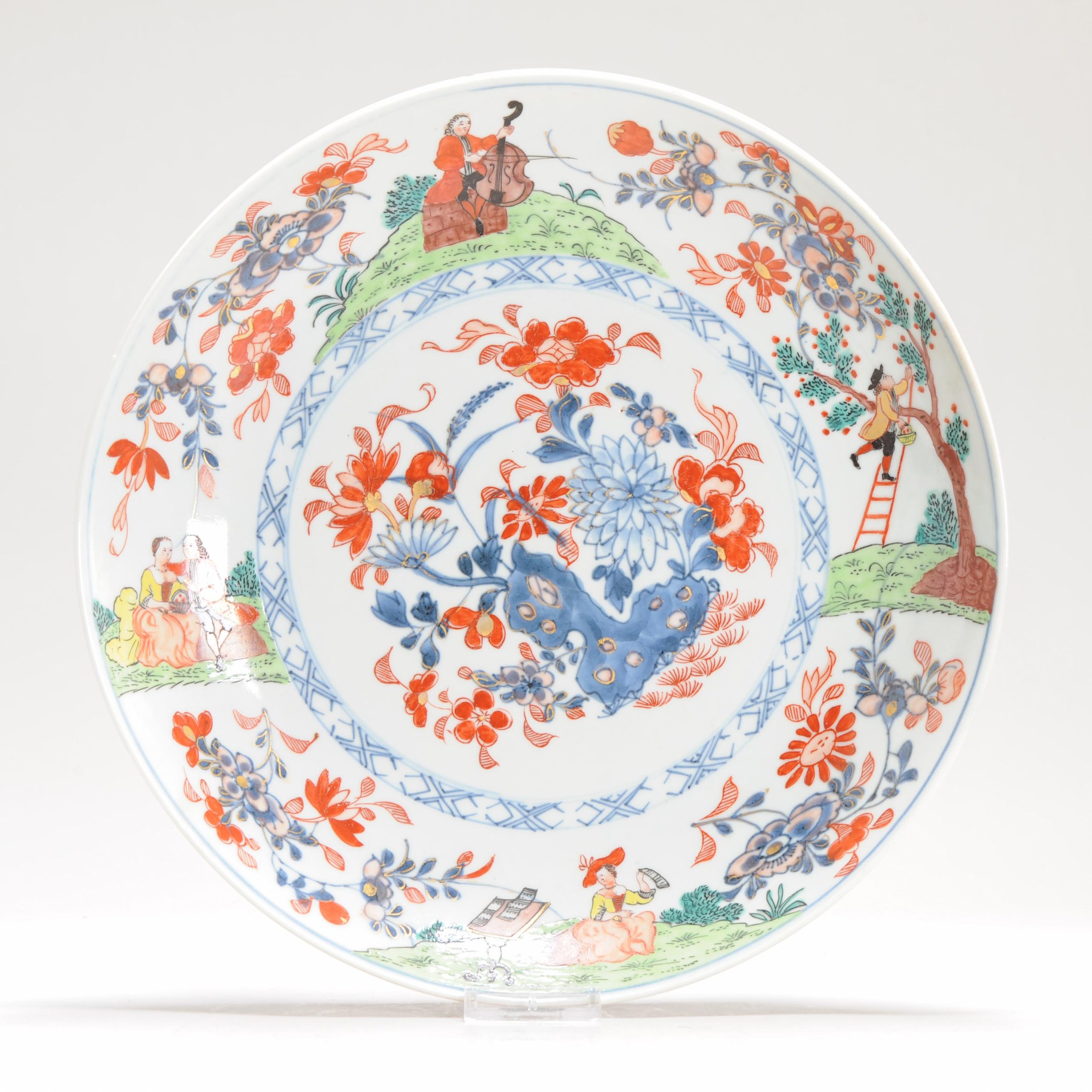 1253 Lovely Yongzheng Qianlong Amsterdam Bont Plate with a Music Party Scene
