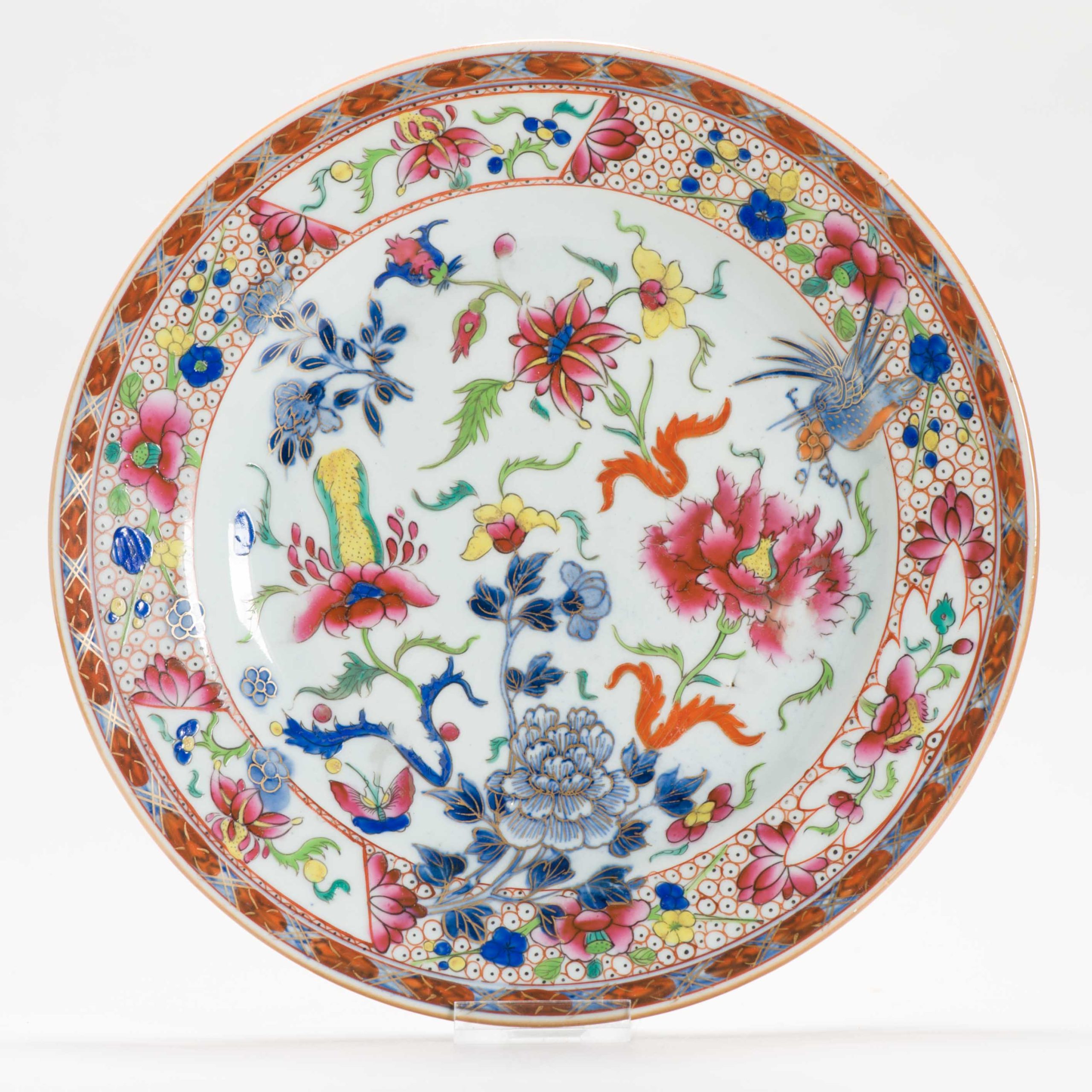 1286 Redecorated Qianlong Plate with overglaze European Decoration
