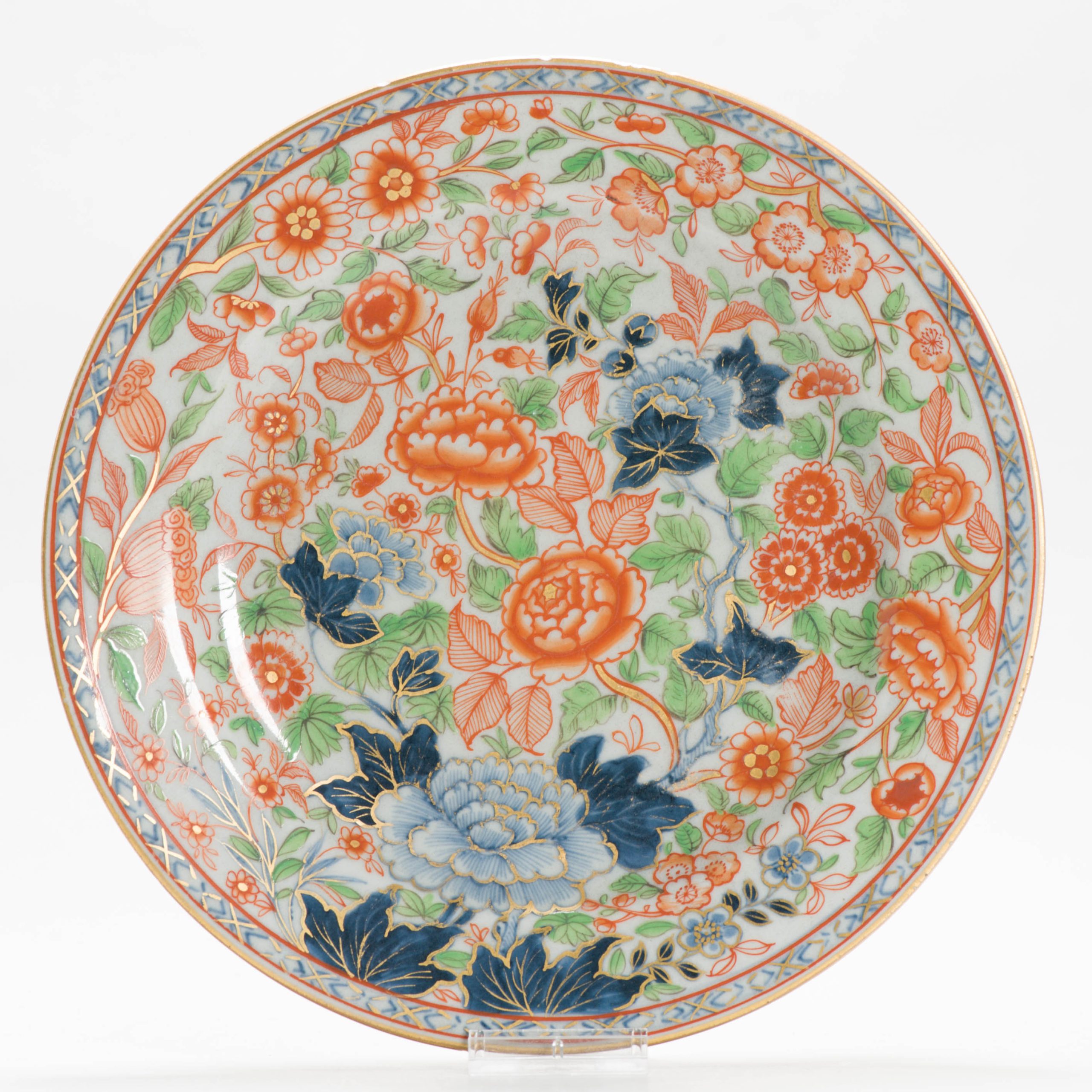 1302 Redecorated Qianlong Plate with overglaze European Decoration