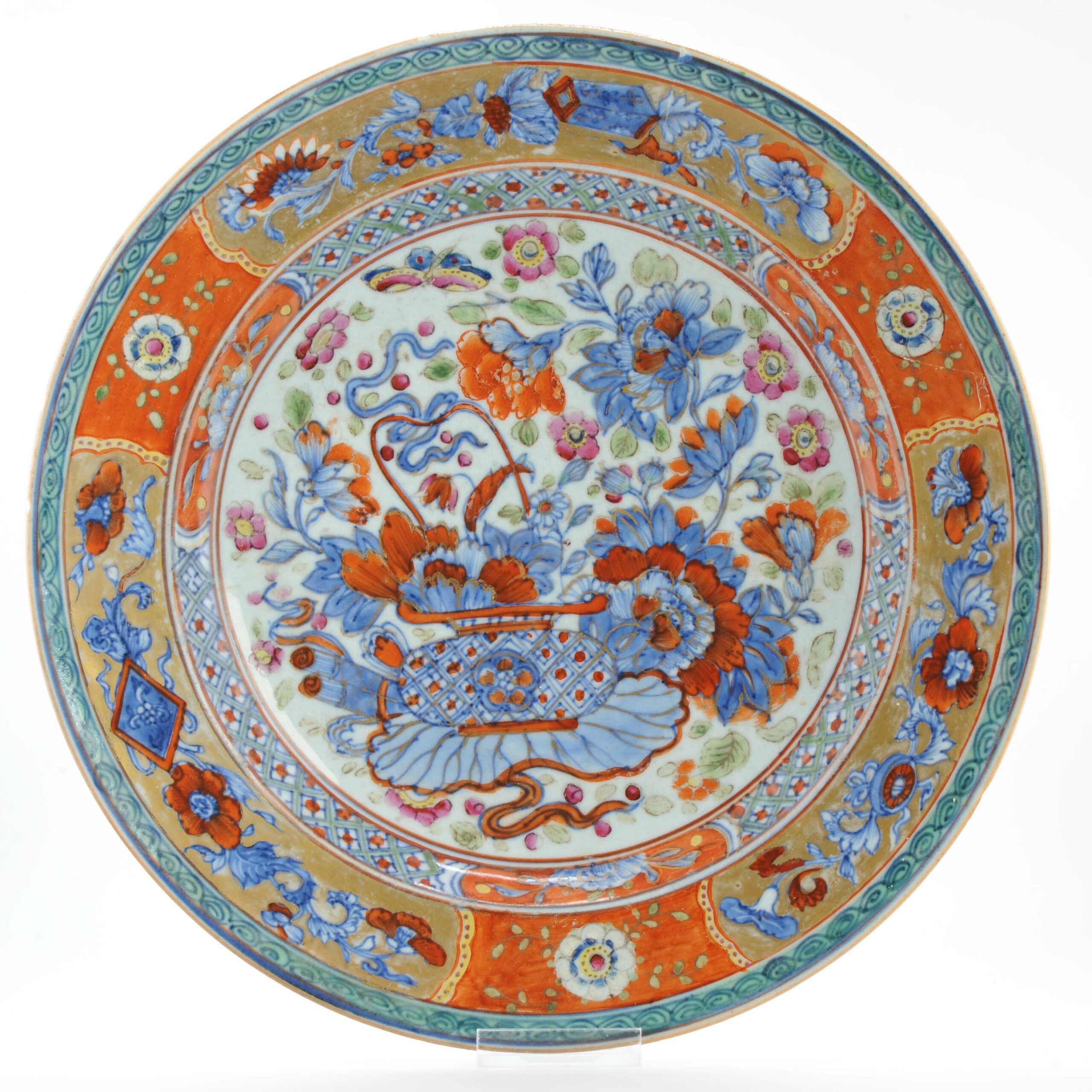 1349 Antique Chinese 1730-1740 Plate. Redecorated in the UK 1780-1820. Pseudo Marked