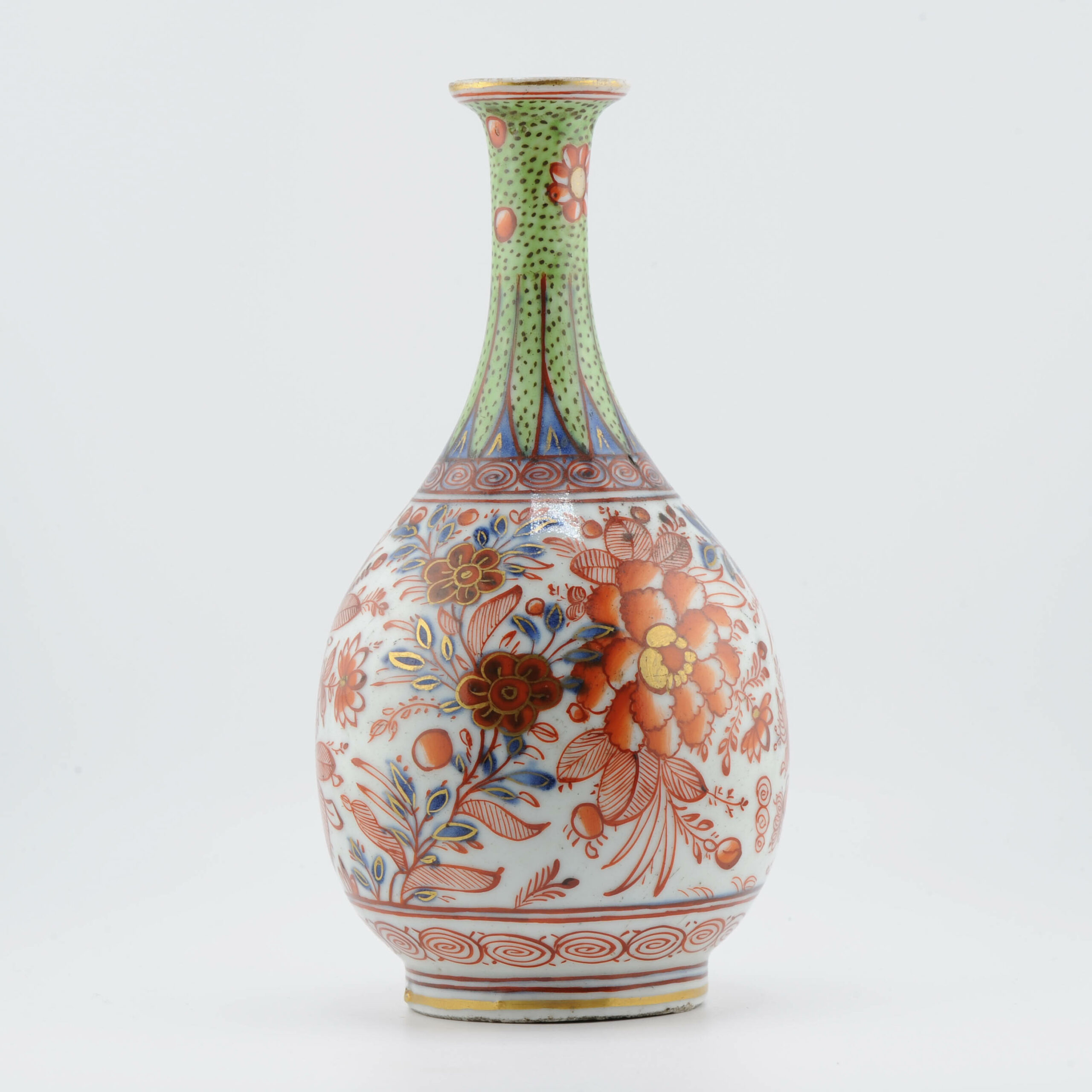 1346 Antique Chinese 1700-1720 Vase. Redecorated in the UK.