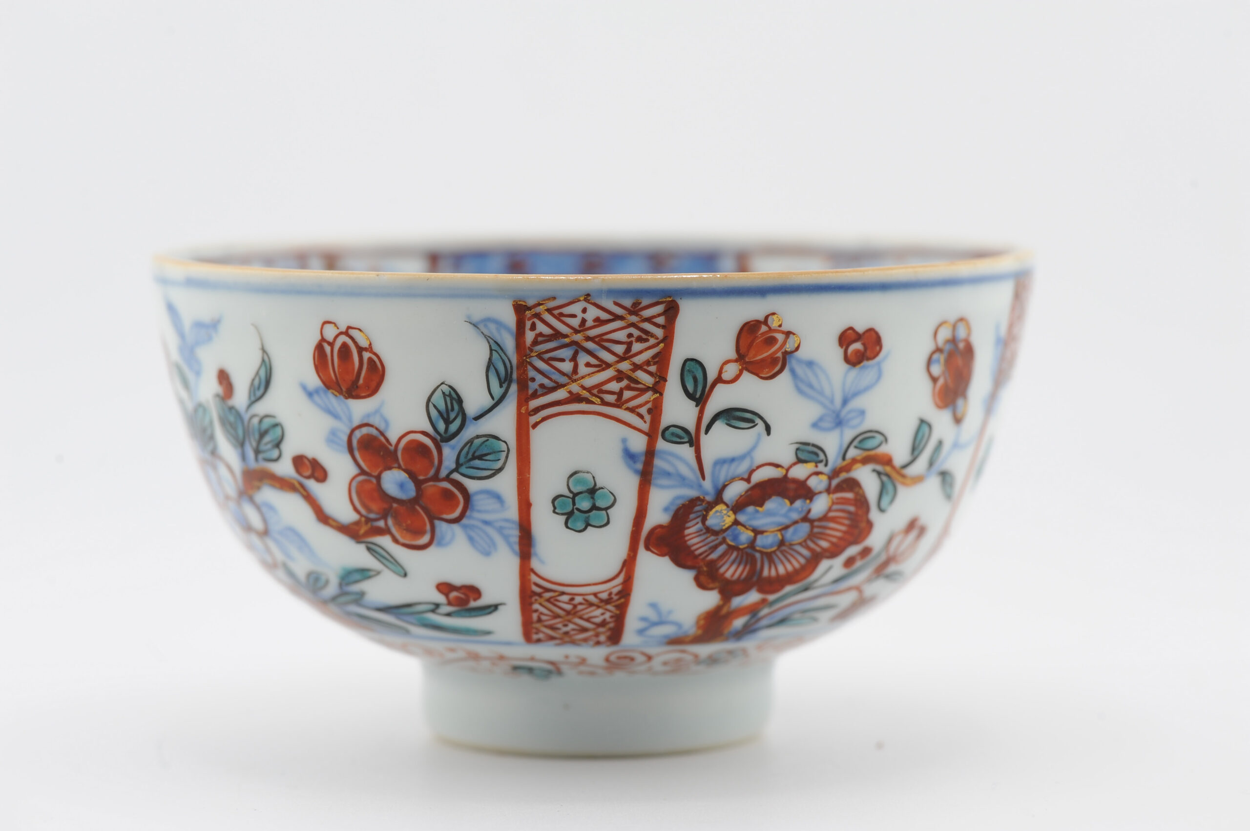 1334 Chinese Amsterdam Bont Bowl. Underglaze Blue Overdecorated