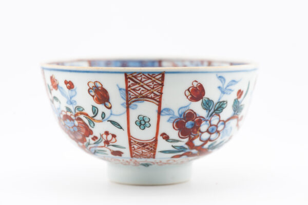 1334 Chinese Amsterdam Bont Bowl. Underglaze Blue Overdecorated