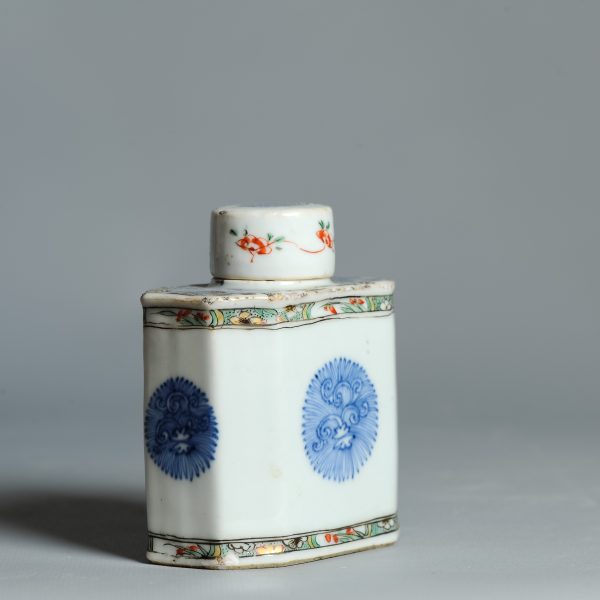 1451 Antique Ca 1710-1730 Blue and White / Verte Chinese Tea Caddy - Image 11