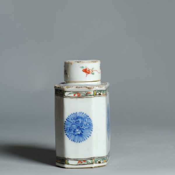 1451 Antique Ca 1710-1730 Blue and White / Verte Chinese Tea Caddy - Image 4