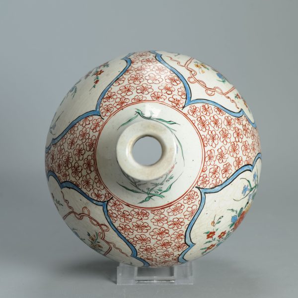 1452 Antique Japanese Porcelain Bottle with Kakiemon Amsterdam Bont Redecoration - Image 3