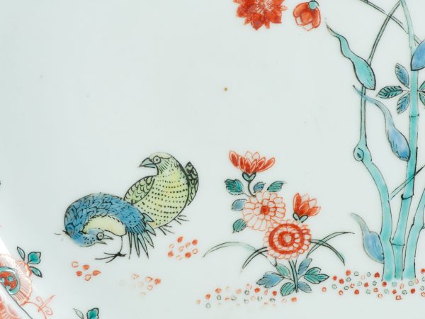 1455 Antique Chinese Kangxi dish with Dutch Decoration in Kakiemon Style - Image 4
