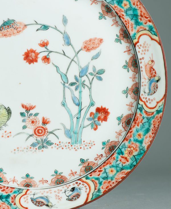 1455 Antique Chinese Kangxi dish with Dutch Decoration in Kakiemon Style - Image 9