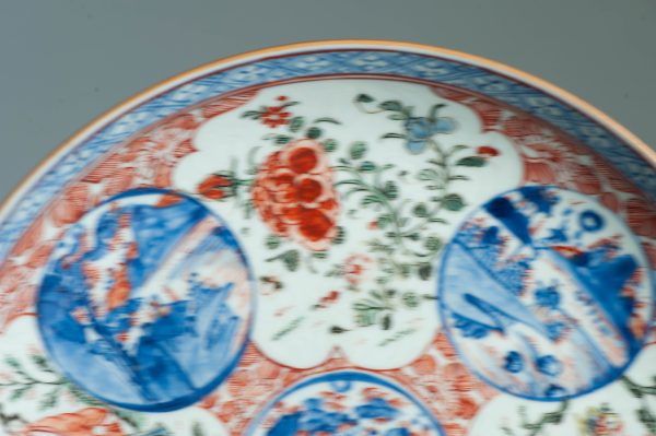 1456 Large Antique Chinese Kangxi/Yongzheng dish with Dutch Decoration Dame au Parasol - Image 11