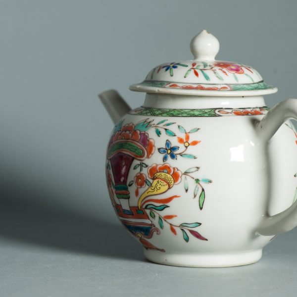 1462 Antique Chinese Qianlong Teapot with Dutch Flower Vase Decoration on Famille Rose - Image 5