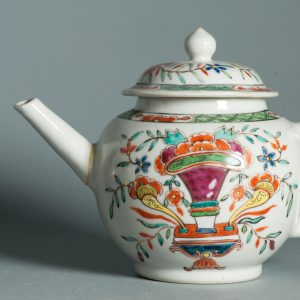 1462 Antique Chinese Qianlong Teapot with Dutch Flower Vase Decoration on Famille Rose