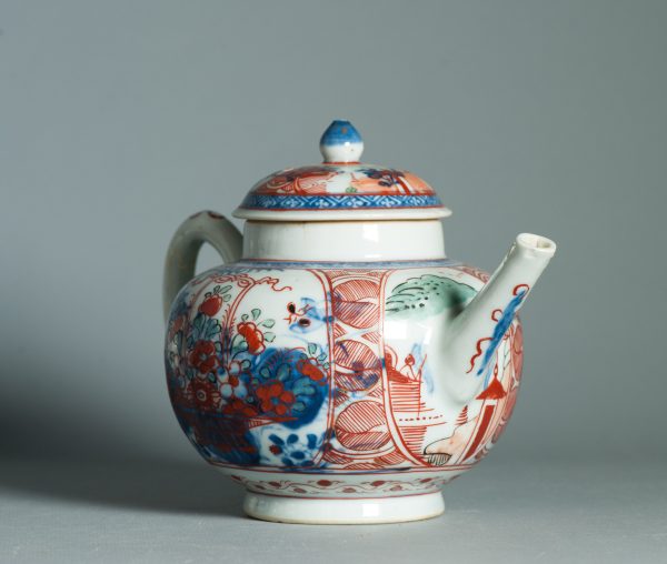 1460 Antique Chinese Kangxi/Yongzheng Teapot with Dutch Decoration on Underglaze Blue - Image 9
