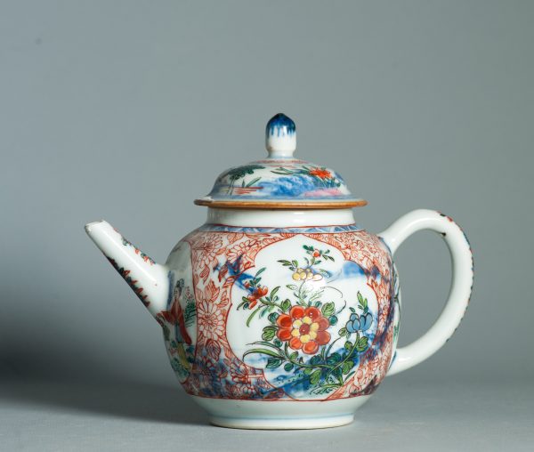 1457 Antique Chinese Kangxi/Yongzheng Teapot with Dutch Decoration Dame au Parasol - Image 4