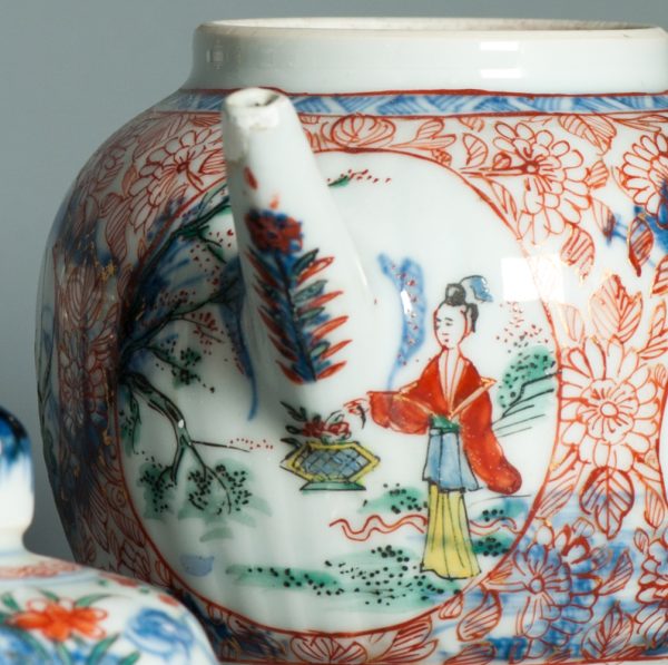 1457 Antique Chinese Kangxi/Yongzheng Teapot with Dutch Decoration Dame au Parasol - Image 6