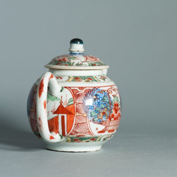 1459 Antique Chinese Kangxi/Yongzheng Teapot with Dutch Decoration on Famille Verte - Image 6