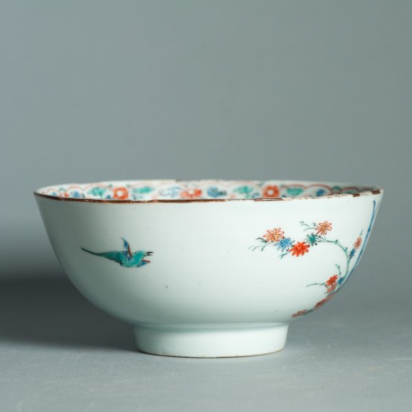 1465 Antique Chinese Kangxi Bowl with Dutch Decoration in Kakiemon Style - Image 4