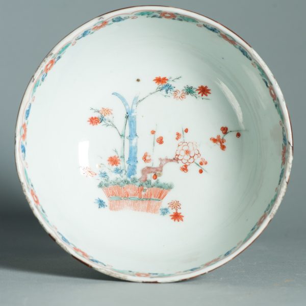 1465 Antique Chinese Kangxi Bowl with Dutch Decoration in Kakiemon Style - Image 16