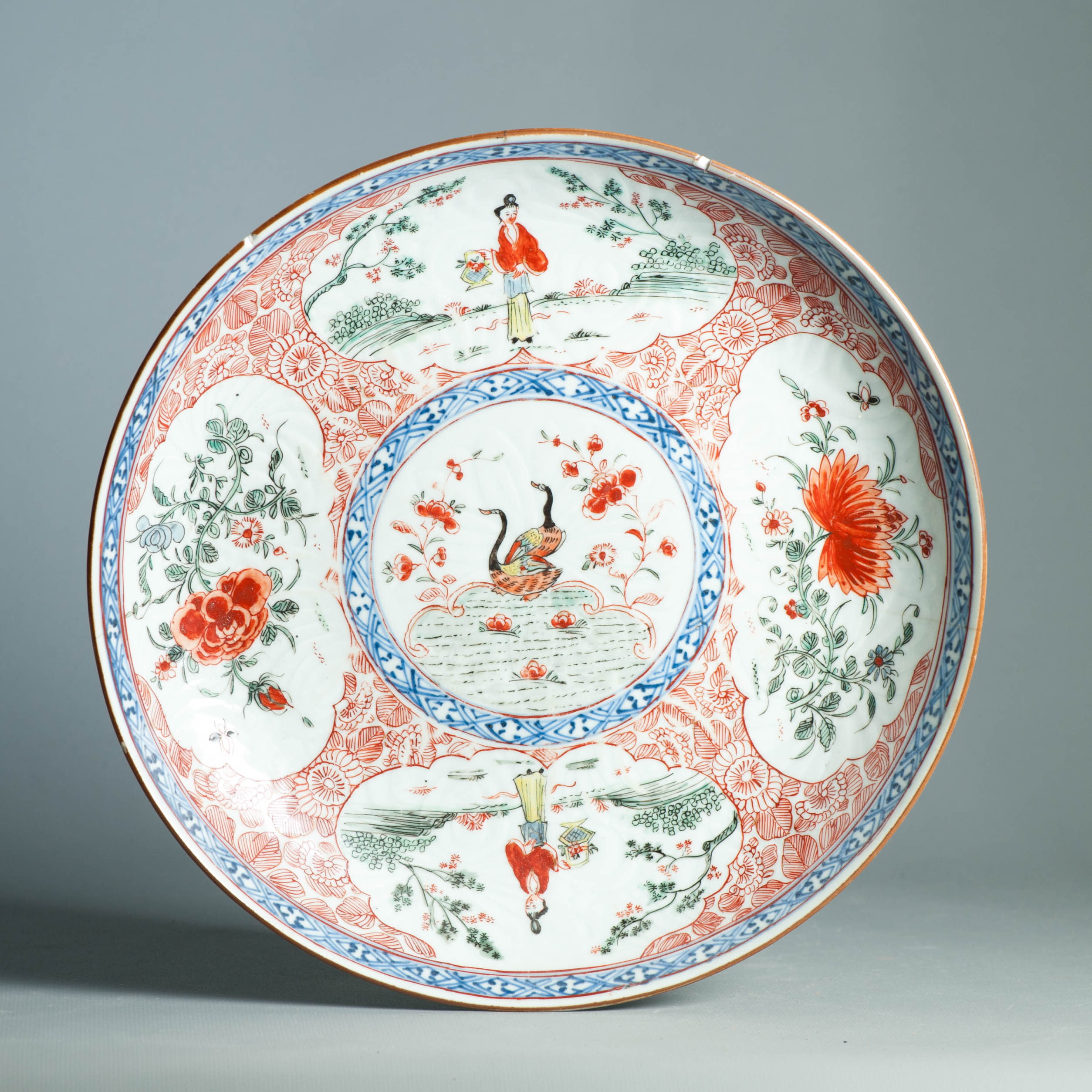 1468 Large Antique Chinese Kangxi/Yongzheng dish with Dutch Decoration Dame au Parasol