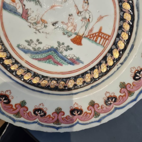 1470 Antique Chinese Porcelain Famille Rose Yongzheng/Qianlong Dame au Parasol European Decorated - Image 3