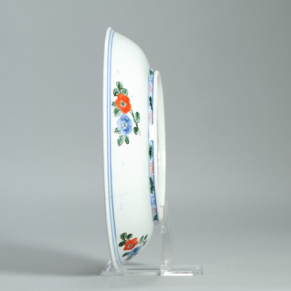 1471 Antique ca 1700 Japanese Arita Wucai Wanli Plate Unusual shaped Bowl Flowers - Image 13