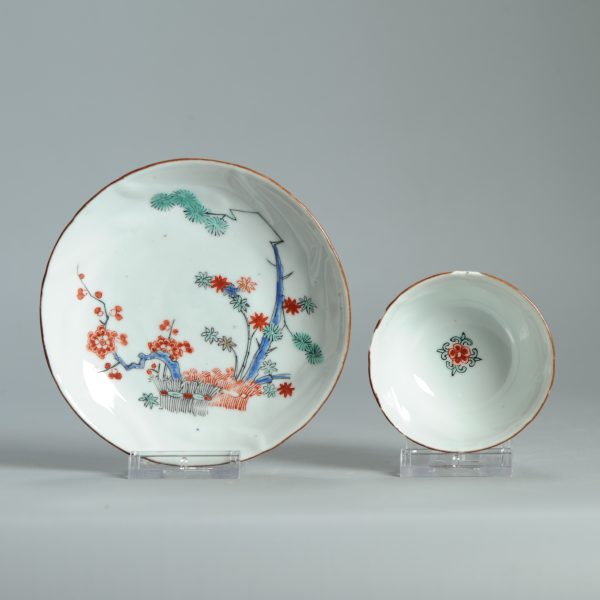 1476 Antique Chinese Tea Bowl with Kakiemon Decoration of Flowers and Hedge Amsterdam Bont - Image 23