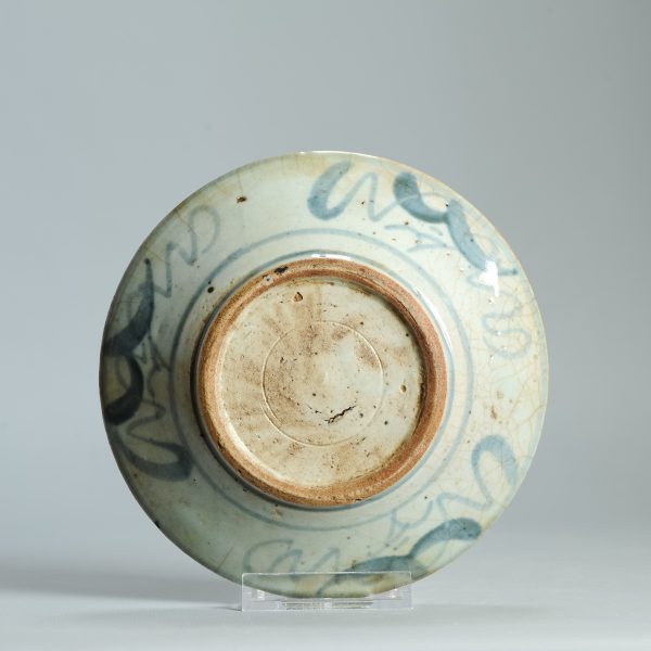 1478 An interesting South Chinese porcelain/Stoneware dish with blue glaze. - Image 8