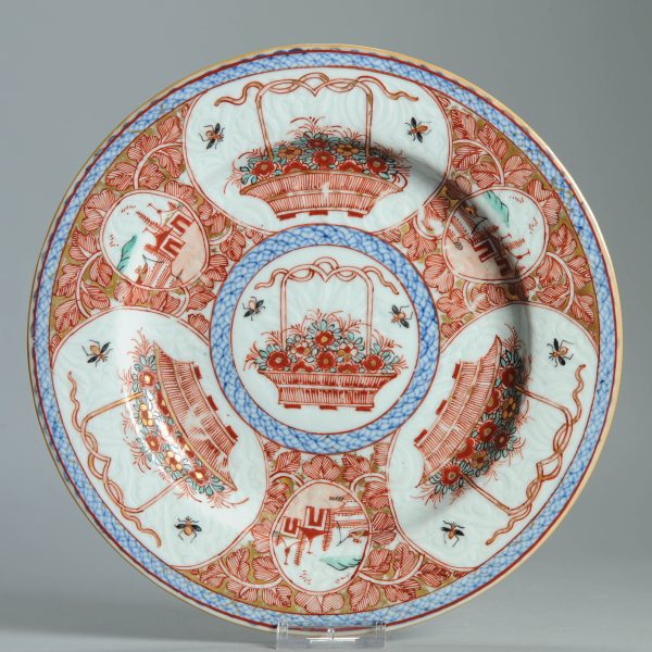 1472 Antique Chinese Kangxi/Yongzheng Plate with Dutch Decoration on a blue and white