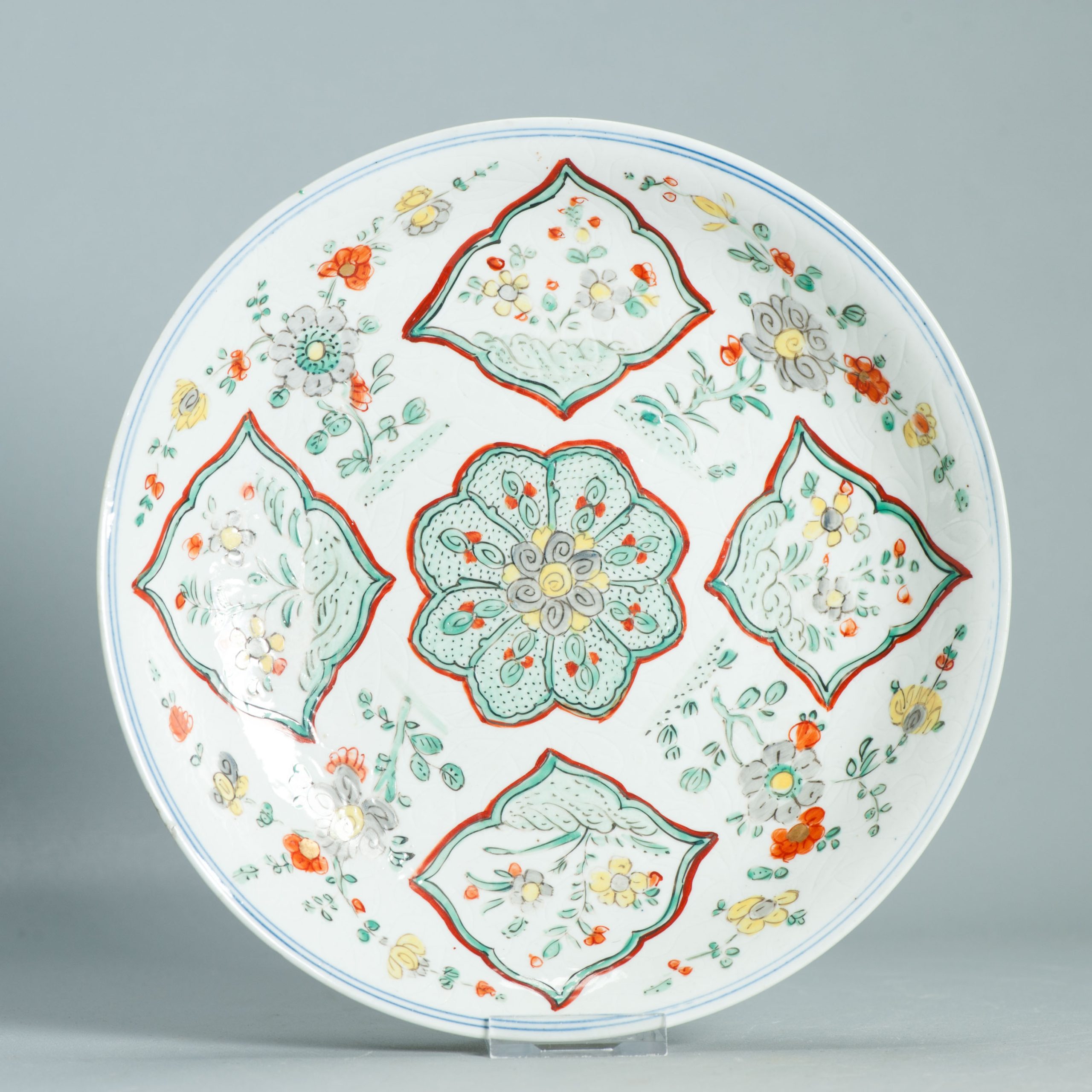 1492 Antique Chinese Kangxi Plate With Cream Glaze back and Verte Amsterdam Bont