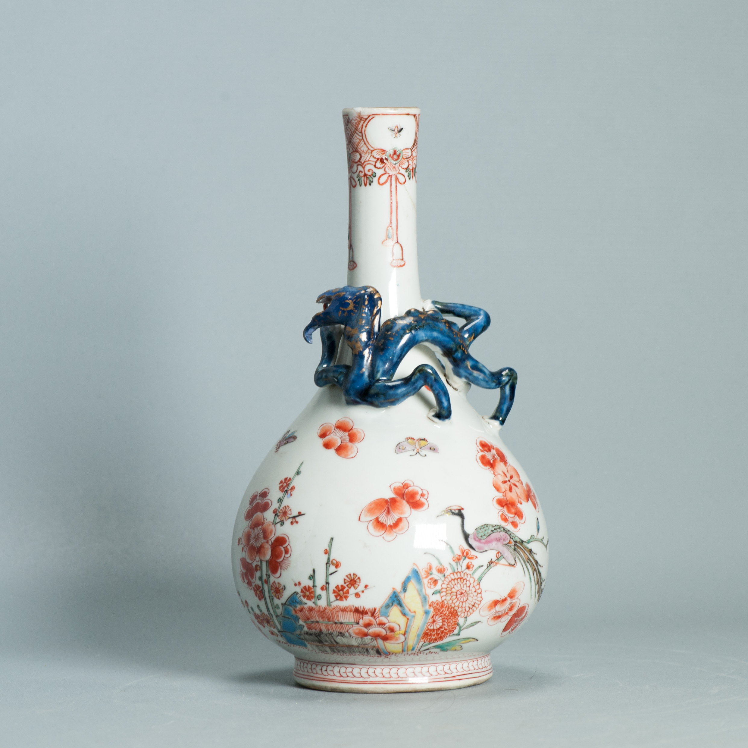 1494 A rare Chinese Porcelain Kangxi Vase with a Kakiemon Amsterdam Bont Decoration