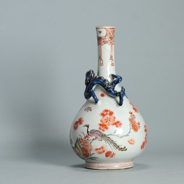 1494 A rare Chinese Porcelain Kangxi Vase with a Kakiemon Amsterdam Bont Decoration - Image 6