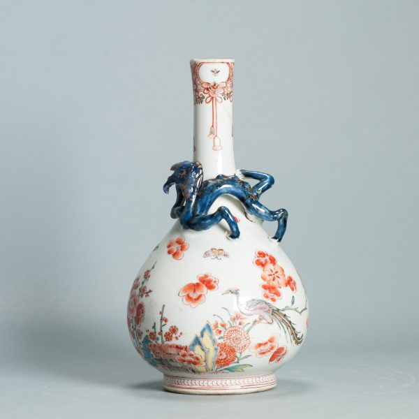 1494 A rare Chinese Porcelain Kangxi Vase with a Kakiemon Amsterdam Bont Decoration - Image 5
