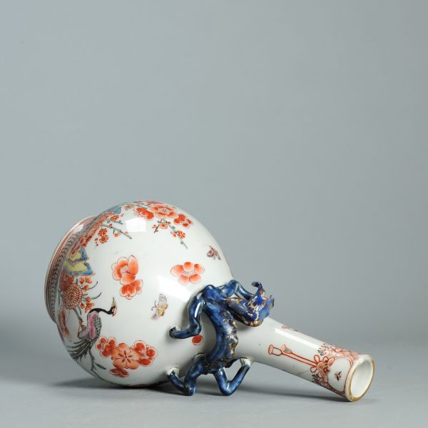 1494 A rare Chinese Porcelain Kangxi Vase with a Kakiemon Amsterdam Bont Decoration - Image 18