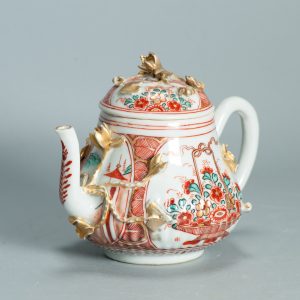 1499 Antique Chinese Relief Tea Pot with Flower Basket in Imari Amsterdam Bont Style